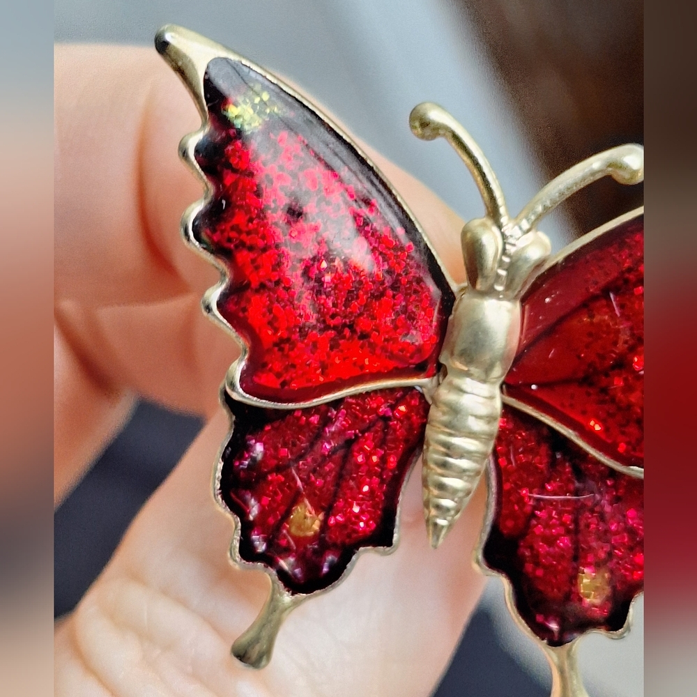 Red Butterfly Brooch - Picture 2 of 10